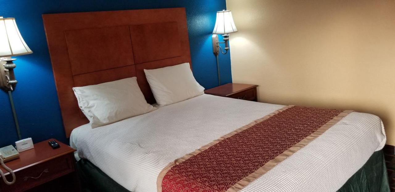Executive Inn Victoria Exteriér fotografie